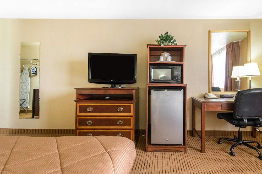 Rodeway Inn Fort Morgan Esterno foto